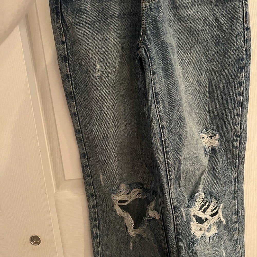 Distressed Garage Blue Jeans